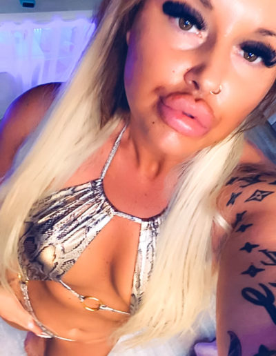 Rebecca 25j – Princess40